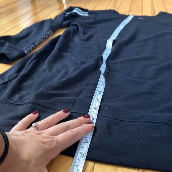 Black la vie en rose tunic-length sweatshirt with metallic stripes, size large - Picture 6 of 7